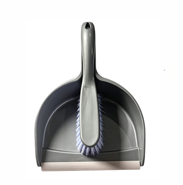 DP102.70  Dustpan With Brush