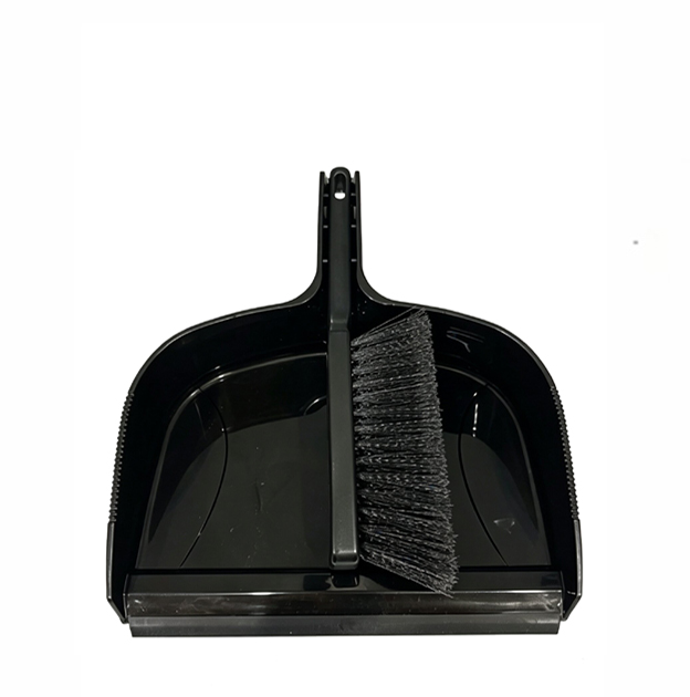 DP206.4  Dustpan With Brush