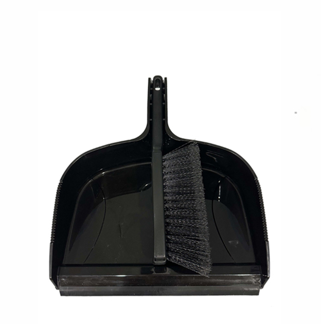 DP206.4  Dustpan With Brush